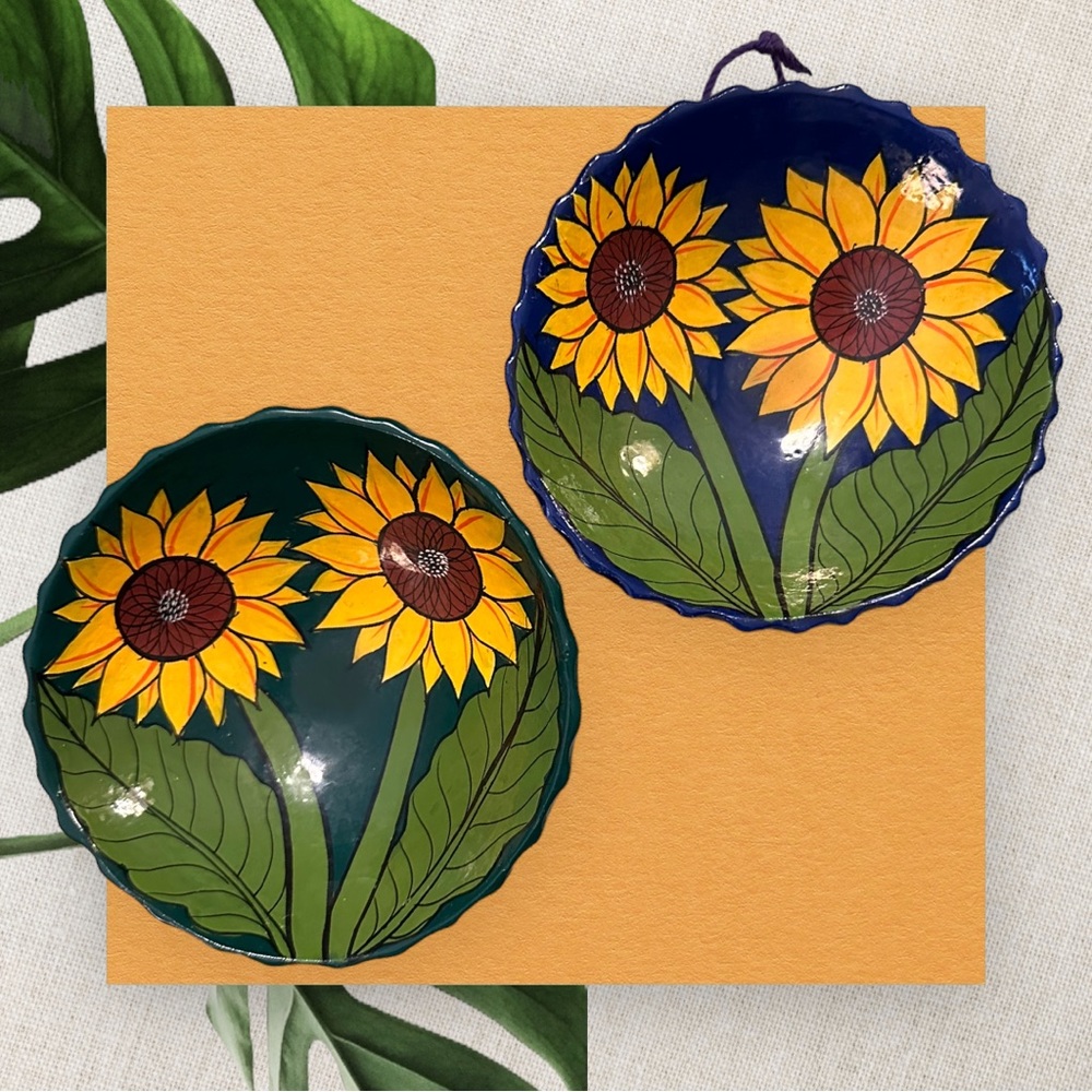 VTG Set of 2 Colorful Mexican Talavera Pottery Sunflower Footed Bowl Glazed